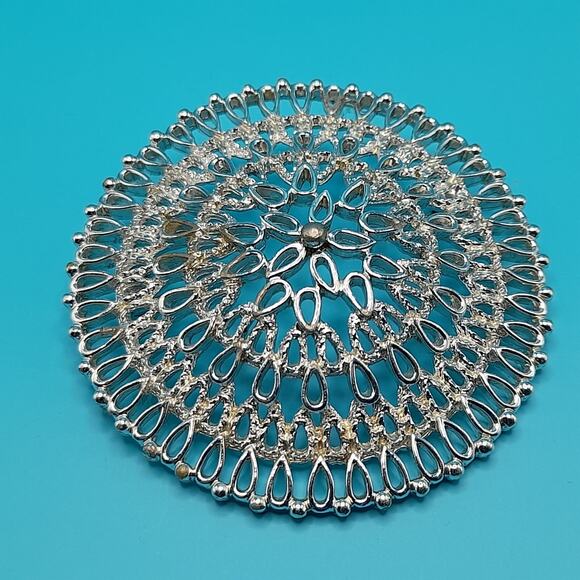 Vintage 1960s Sarah Coventry "Venetian" Round Silver Tone Filigree Brooch 2.5" - Picture 10 of 10